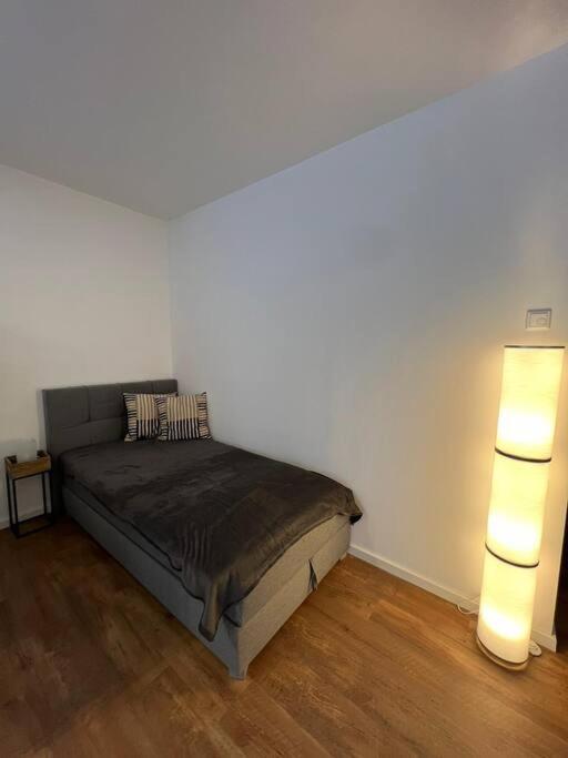 Moderne Wohnung Mit 4 Betten Bochum Exterior photo