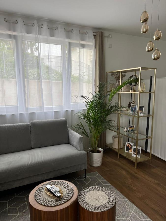 Moderne Wohnung Mit 4 Betten Bochum Exterior photo